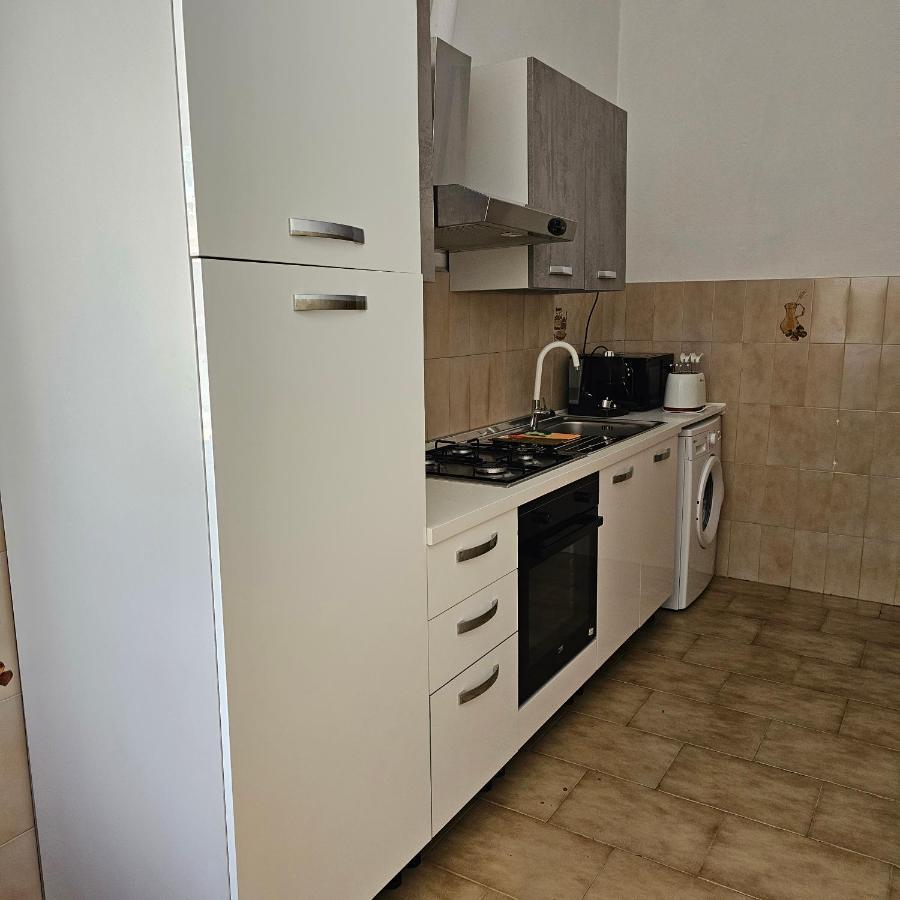 Appartamento A Telti Con Giardino Privato E Posto Auto Exteriör bild
